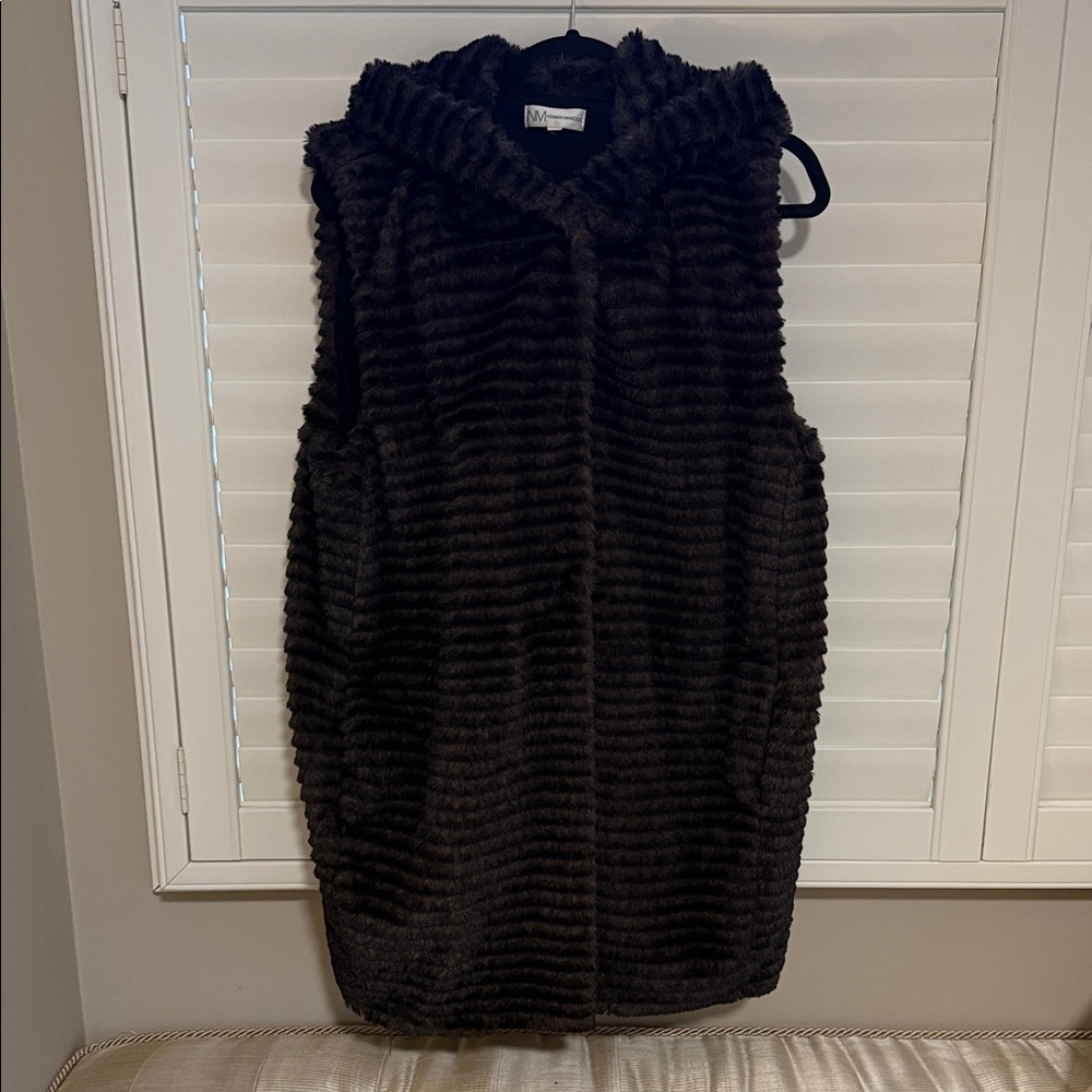 Neiman Marcus Black and Brown mink like Faux Fur Vest